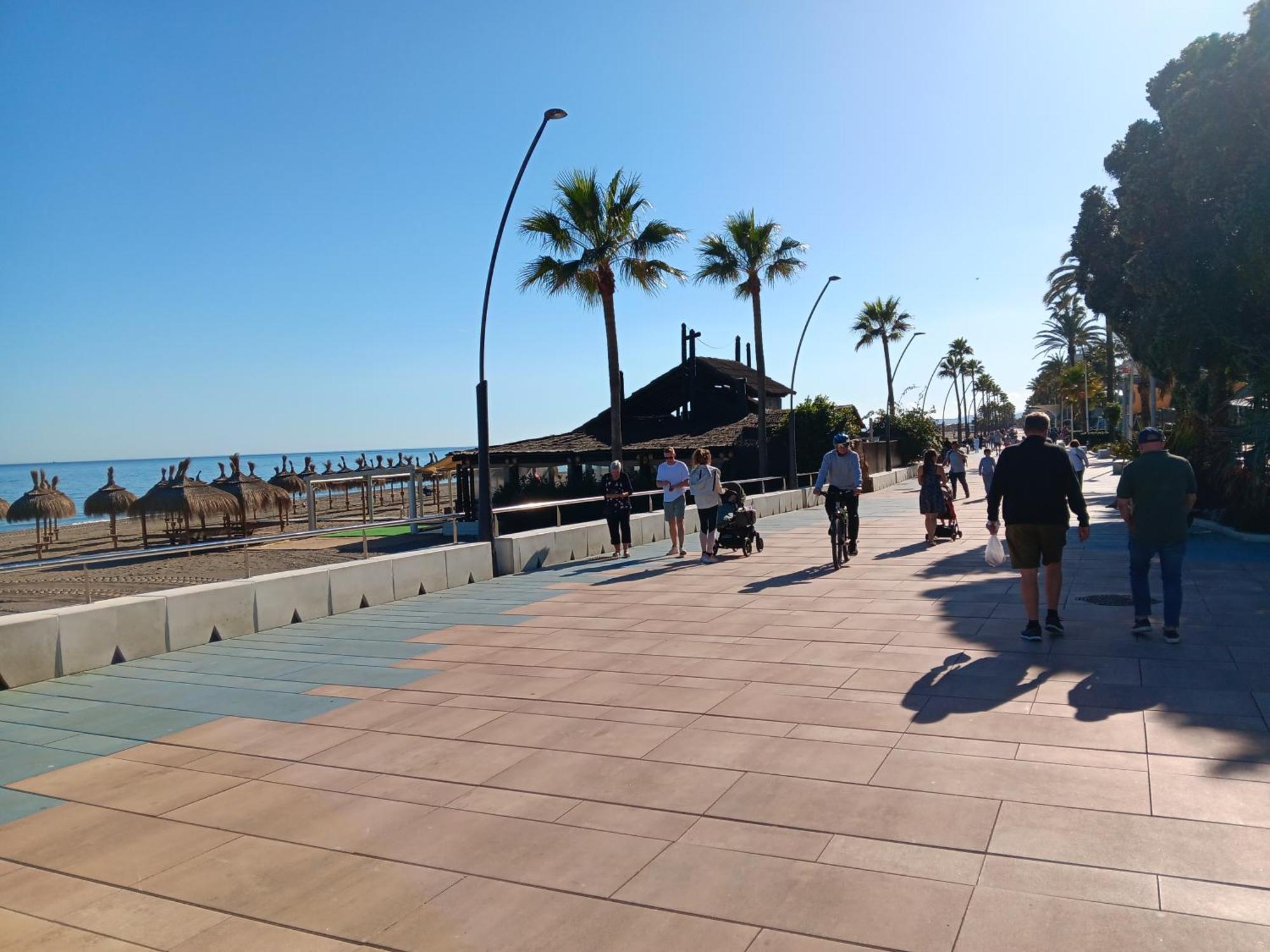 Alojamiento Iberia Playa إِستيبونا المظهر الخارجي الصورة